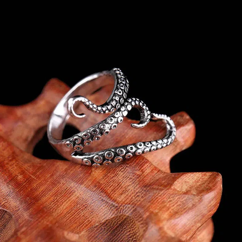 Y2K Aesthetic Octopus Ring - Trendy Gold Jewelry for 90s Fashion & Grunge Outfits