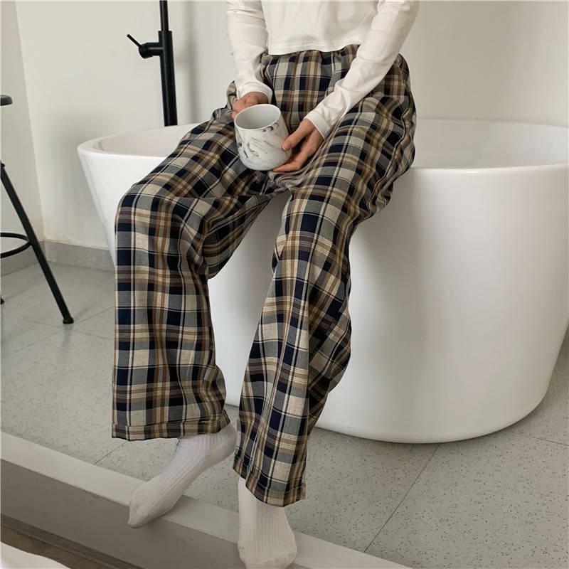 Y2K Checkered Sweatpants: Trendy Grunge Style for Summer Outfits & Aesthetic Looks