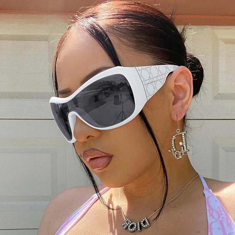 Y2K Oversized Shield Sunglasses Cute 2000s Fashion Jewelry for Summer Outfits