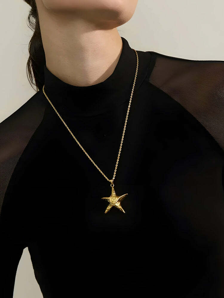 Y2K Starfish Necklace: Trendy Gold Accessory for Summer Outfits & Coquette Aesthetic